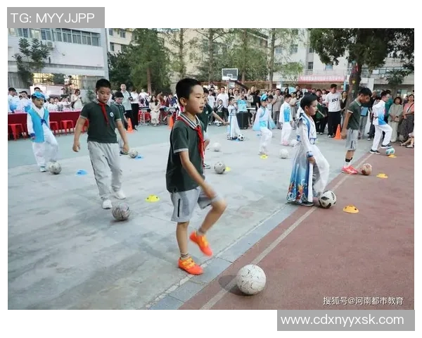 小小足球明星活动目标探索青少年足球潜能与团队合作精神培养